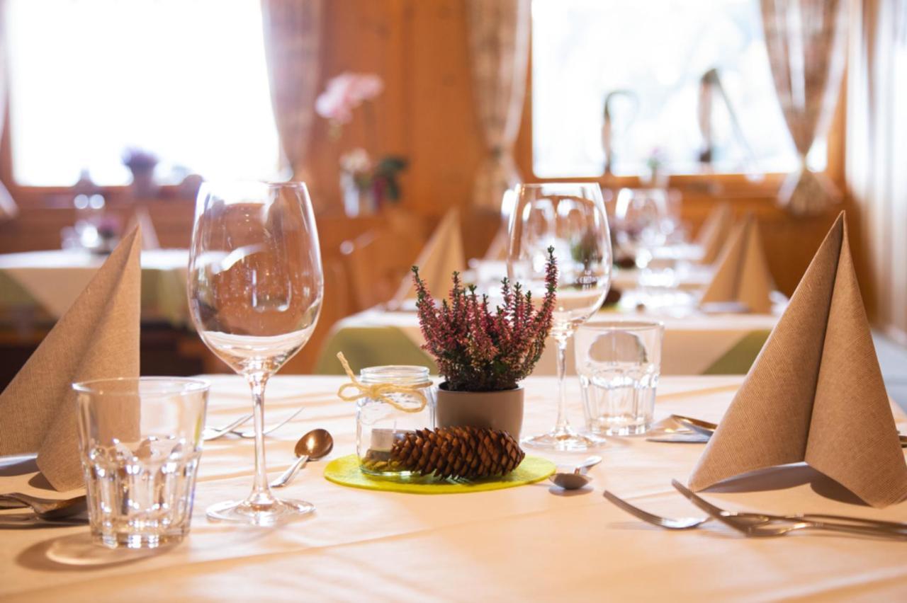 Almhotel Bergerhof Sarentino Bagian luar foto