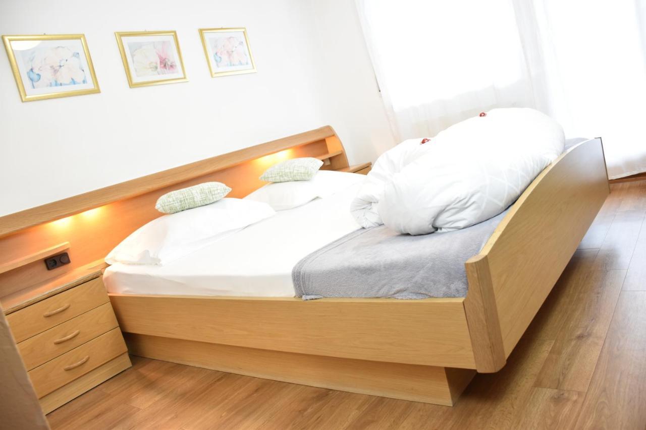 Almhotel Bergerhof Sarentino Bagian luar foto