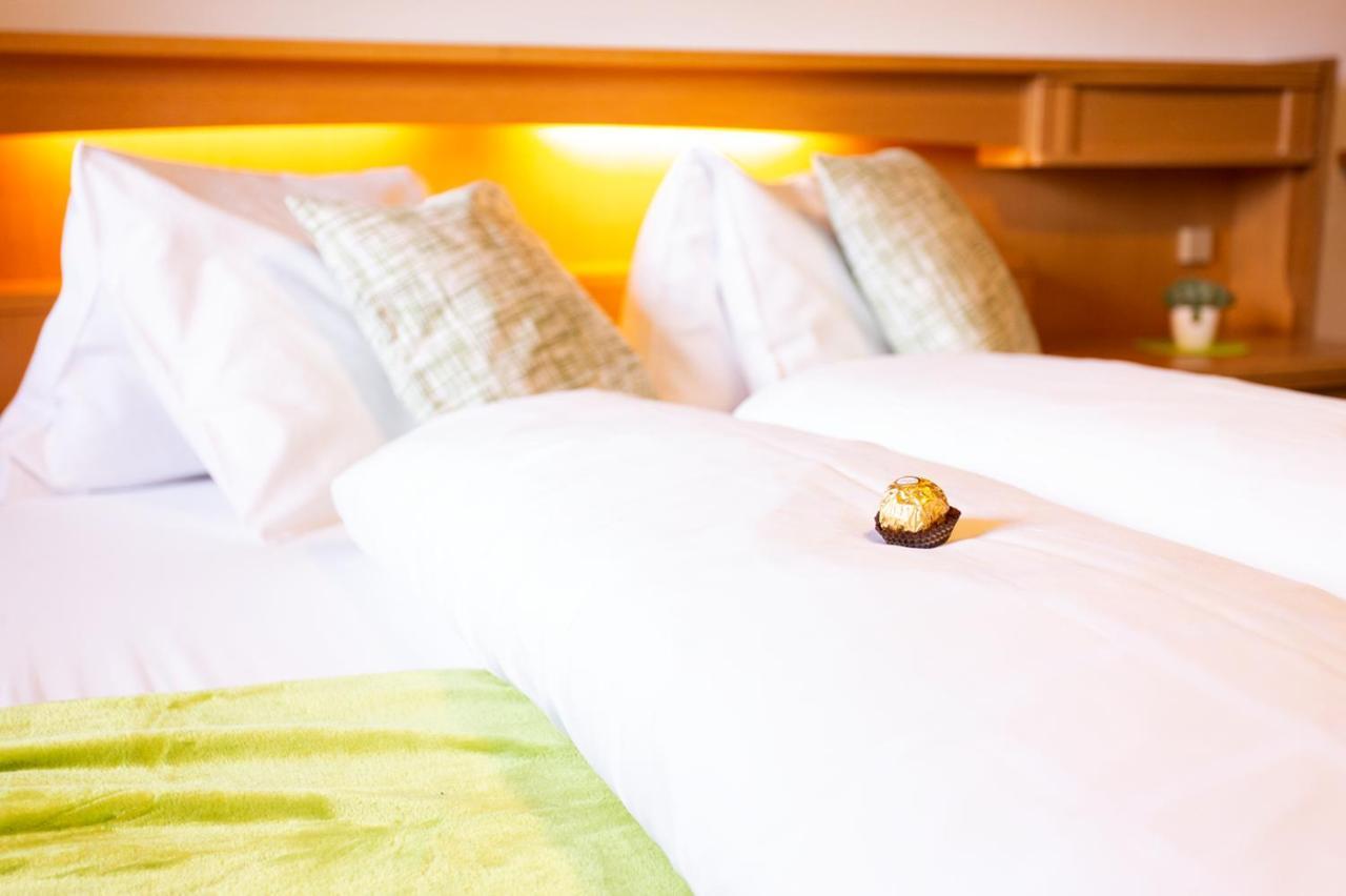Almhotel Bergerhof Sarentino Bagian luar foto