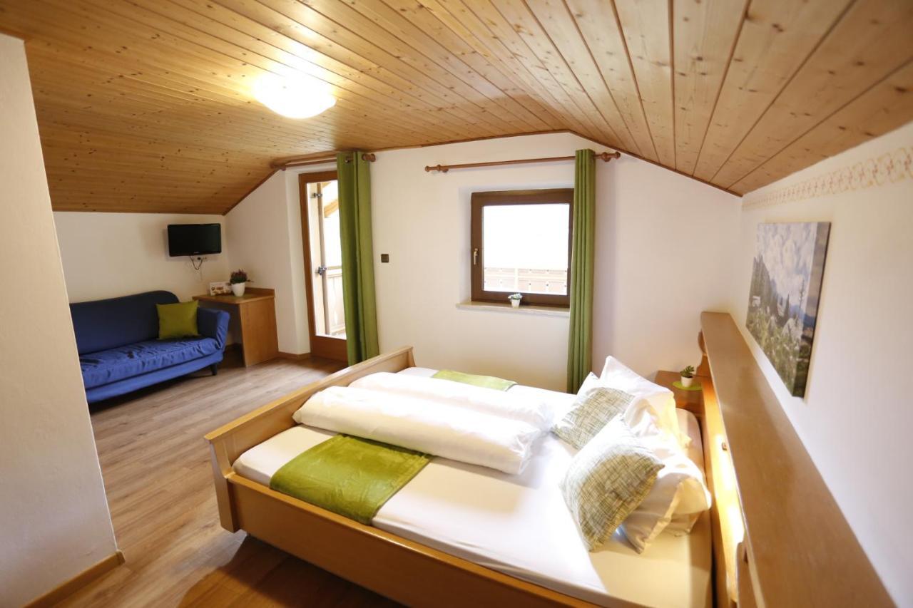 Almhotel Bergerhof Sarentino Bagian luar foto