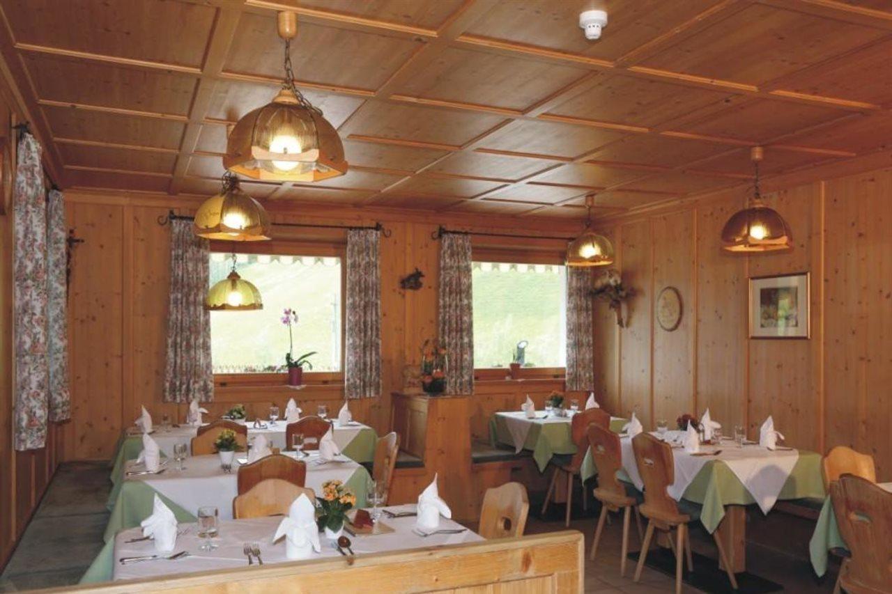 Almhotel Bergerhof Sarentino Bagian luar foto